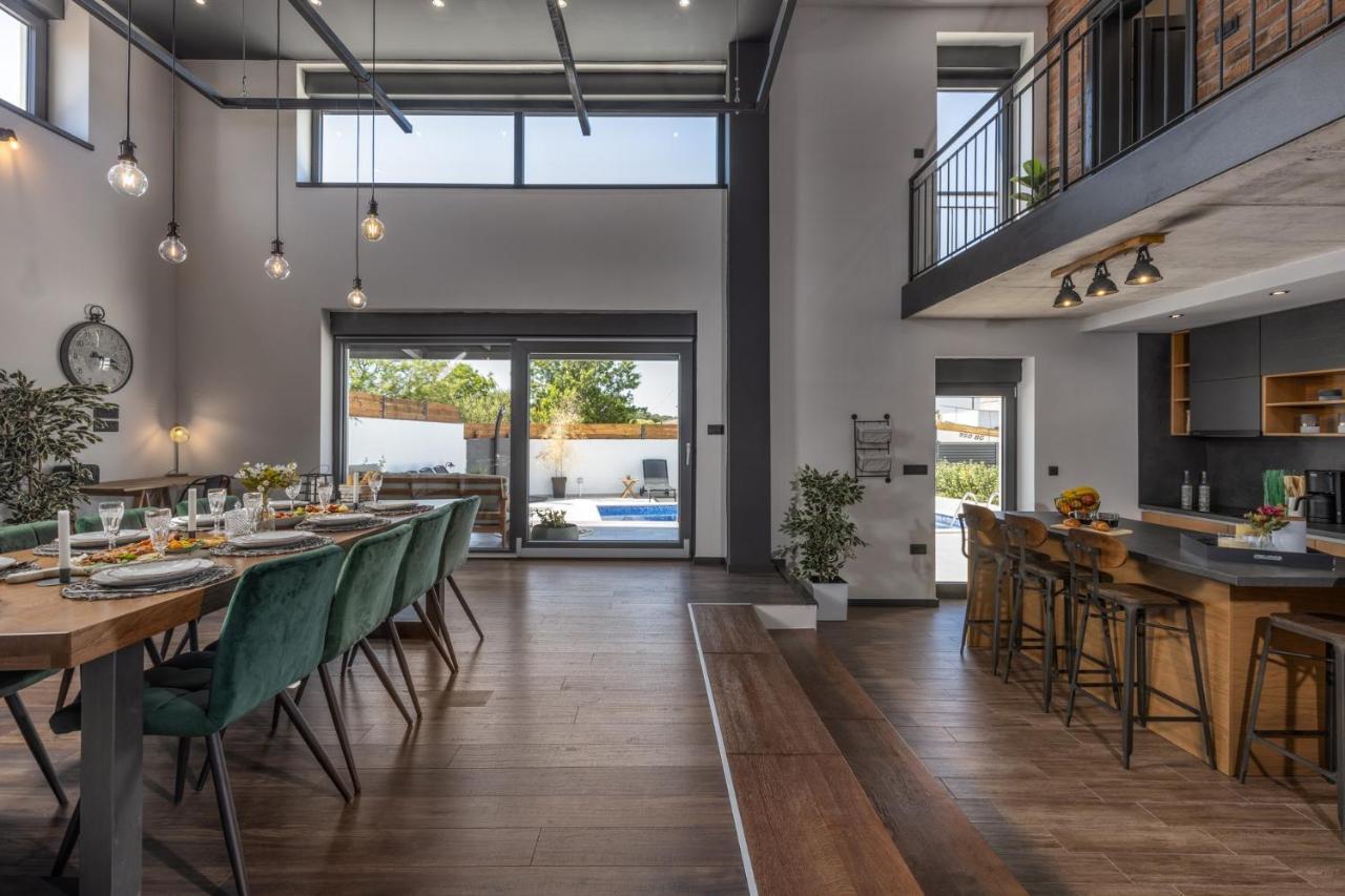 Villa Stric Toni Pakostane Ngoại thất bức ảnh
